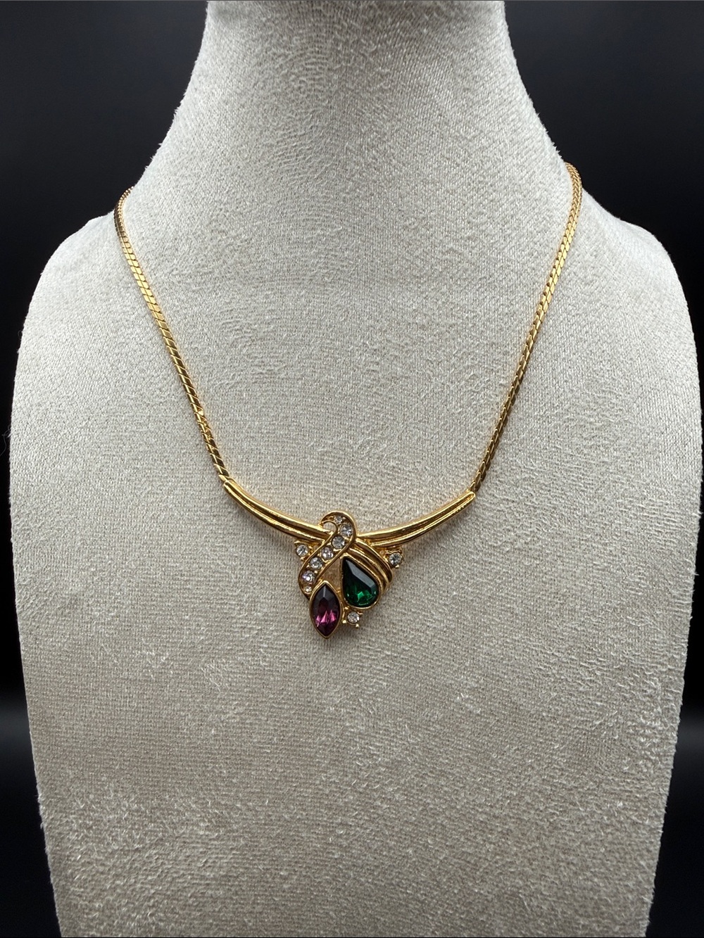 Vintage Gold Tone Green Purple Rhinestone Statement Necklace 16”